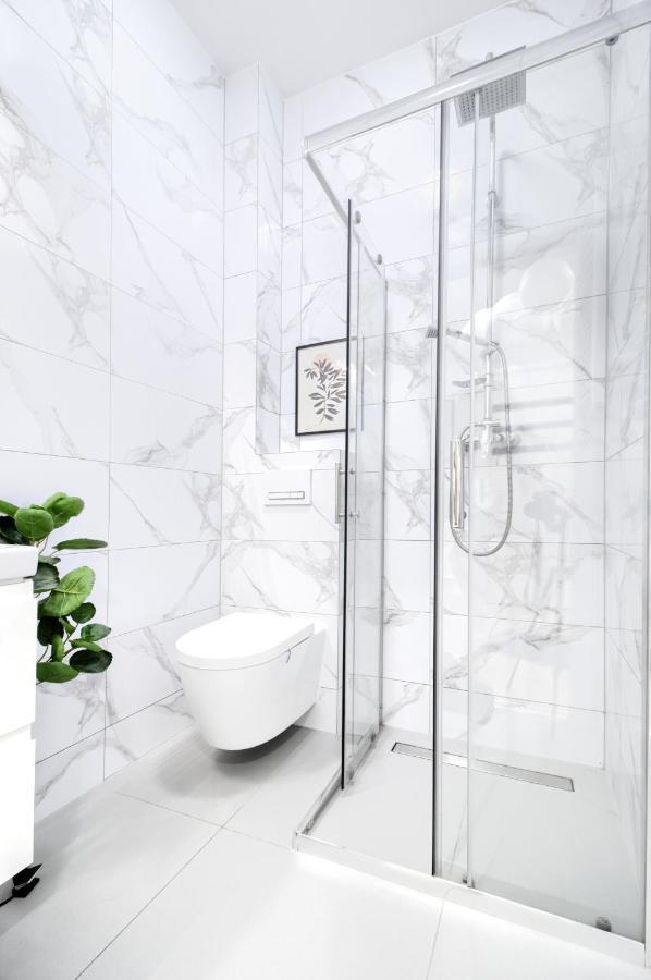 Apartamenty Wyspa Solna By Vacation Rental - Basen, Sauna, Jacuzzi, Silownia W Cenie Kołobrzeg Buitenkant foto